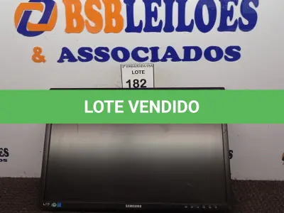 LOTE 182 - 01 MONITOR SEM PÉ SAMSUNG. (NO ESTADO EM QUE SE ENCONTRA. SUJEITO A AVARIAS OCULTAS/VISÍVEIS.) AV9700M
