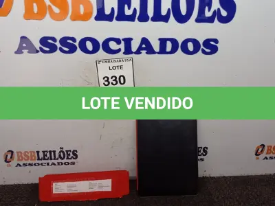 LOTE 330 - 01 IPAD CD0004043820. (NO ESTADO EM QUE SE ENCONTRA. SUJEITO A AVARIAS OCULTAS/VISÍVEIS.)