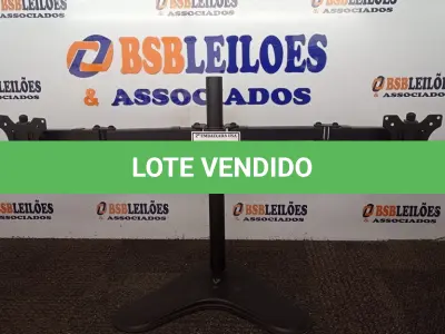 LOTE 400 - 01 SUPORTE PARA MONITOR. (NO ESTADO EM QUE SE ENCONTRA. SUJEITO A AVARIAS OCULTAS/VISÍVEIS.)
