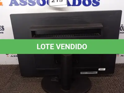 LOTE 215 - 01 MONITOR SAMSUNG. (NO ESTADO EM QUE SE ENCONTRA. SUJEITO A AVARIAS OCULTAS/VISÍVEIS.)