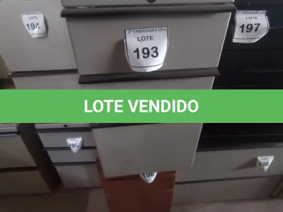 LOTE 193 - 01 GAVETEIRO EM AÇO 03 GAVETAS. (NO ESTADO EM QUE SE ENCONTRA. SUJEITO A AVARIAS OCULTAS/VISÍVEIS.)