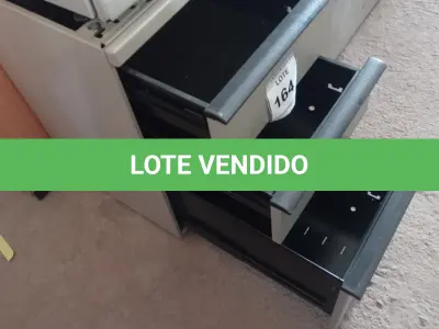 LOTE 164 - 01 GAVETEIRO COM 03 GAVETAS EM AÇO. (NO ESTADO EM QUE SE ENCONTRA. SUJEITO A AVARIAS OCULTAS/VISÍVEIS.)