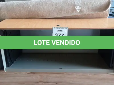 LOTE 377 - 01 ARMÁRIO EM AÇO SUSPENSO. (NO ESTADO EM QUE SE ENCONTRA. SUJEITO A AVARIAS OCULTAS/VISÍVEIS.)