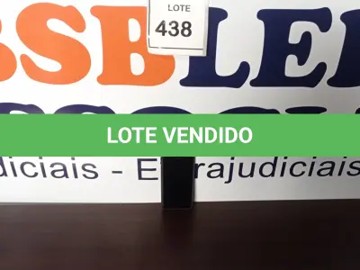 LOTE 438 - 01 IPHONE CD0001051957. (NO ESTADO EM QUE SE ENCONTRA. SUJEITO A AVARIAS OCULTAS/VISÍVEIS.)