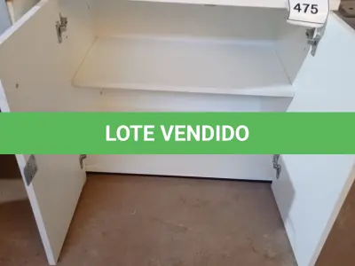 LOTE 475 - 01 ARMÁRIO BAIXO DE 02 PORTAS MADEIRA CLARA. (NO ESTADO EM QUE SE ENCONTRA. SUJEITO A AVARIAS OCULTAS/VISÍVEIS.)