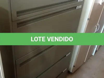 LOTE 157 - 01 ARMÁRIO DE AÇO 05 GAVETAS. (NO ESTADO EM QUE SE ENCONTRA. SUJEITO A AVARIAS OCULTAS/VISÍVEIS.)