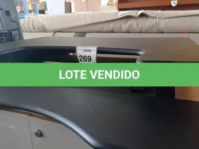 LOTE 269 - 01 VARIDESK PRETA GRANDE. (NO ESTADO EM QUE SE ENCONTRA. SUJEITO A AVARIAS OCULTAS/VISÍVEIS.)