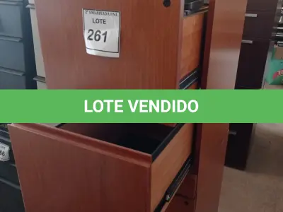 LOTE 261 - 01 GAVETEIRO COM 2 GAVETAS. (NO ESTADO EM QUE SE ENCONTRA. SUJEITO A AVARIAS OCULTAS/VISÍVEIS.)