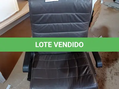 LOTE 472 - 01 CADEIRA DE ESCRITÓRIO. (NO ESTADO EM QUE SE ENCONTRA. SUJEITO A AVARIAS OCULTAS/VISÍVEIS.)