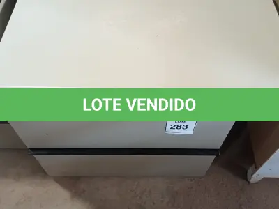 LOTE 283 - 01 GAVETEIRO EM AÇO 02 GAVETAS. (NO ESTADO EM QUE SE ENCONTRA. SUJEITO A AVARIAS OCULTAS/VISÍVEIS.)