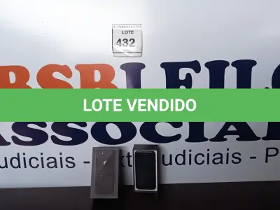 LOTE 432 - 01 IPHONE CD000404871. (NO ESTADO EM QUE SE ENCONTRA. SUJEITO A AVARIAS OCULTAS/VISÍVEIS.)