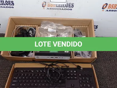 LOTE 303 - 01 CPU HP, MOUSE, TECLADO E CARREGADOR. (NO ESTADO EM QUE SE ENCONTRA. SUJEITO A AVARIAS OCULTAS/VISÍVEIS.) BD0546M