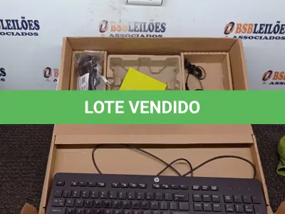 LOTE 226 - 01 CPU HP, MOUSE, TECLADO E CARREGADOR. (NO ESTADO EM QUE SE ENCONTRA. SUJEITO A AVARIAS OCULTAS/VISÍVEIS.) BD0550S