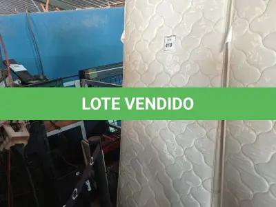 LOTE 419 - 01 BOX TWIN E 01 MATTRESS TWIN. (NO ESTADO EM QUE SE ENCONTRA. SUJEITO A AVARIAS OCULTAS/VISÍVEIS.) BF8512V/ BF8513J