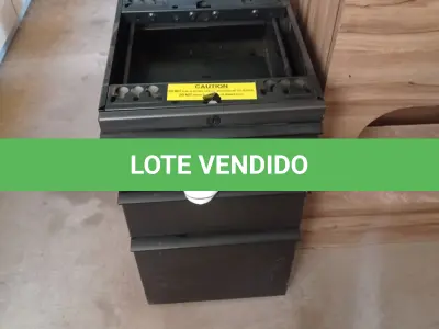 LOTE 143 - 01 GAVETEIRO EM AÇO 03 GAVETAS. (NO ESTADO EM QUE SE ENCONTRA. SUJEITO A AVARIAS OCULTAS/VISÍVEIS.)