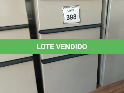 LOTE 398 - 01 GAVETEIRO EM AÇO 03 GAVETAS. (NO ESTADO EM QUE SE ENCONTRA. SUJEITO A AVARIAS OCULTAS/VISÍVEIS.)