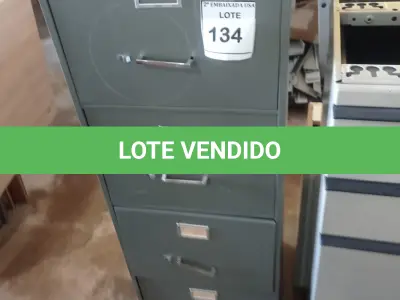 LOTE 134 - 01 ARMÁRIO DE FERRO 5 GAVETAS. (NO ESTADO EM QUE SE ENCONTRA. SUJEITO A AVARIAS OCULTAS/VISÍVEIS.)