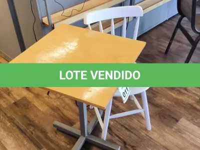 LOTE 011 - 01 MESA QUADRADA EM MADEIRA COM PÉS EM FERRO E 01 CADEIRA EM MADEIRA.   (NO ESTADO) ATENÇÃO! FAZER A VISITAÇÃO ANTES DE ARREMATAR, NÃO SABEMOS SE FUNCIONA. LEILÃO NÃO TEM GARANTIA E NEM DEVOLUÇÃO, SUJEITO A POSSÍVEIS AVARIAS VISÍVEIS/OCULTAS E/OU AUSÊNCIA DE COMPONENTES.