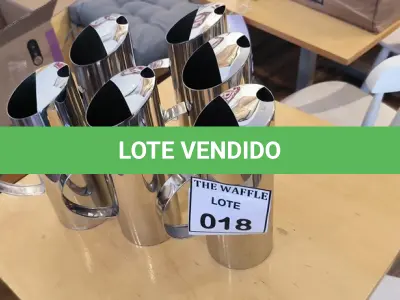LOTE 018 - 06 JARRAS GRANDES EM INOX. (NO ESTADO) ATENÇÃO! FAZER A VISITAÇÃO ANTES DE ARREMATAR, NÃO SABEMOS SE FUNCIONA. LEILÃO NÃO TEM GARANTIA E NEM DEVOLUÇÃO, SUJEITO A POSSÍVEIS AVARIAS VISÍVEIS/OCULTAS E/OU AUSÊNCIA DE COMPONENTES.