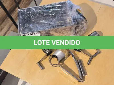 LOTE 033 - 01 RALADOR E 01 DERRETEDEIRA. (NO ESTADO) ATENÇÃO! FAZER A VISITAÇÃO ANTES DE ARREMATAR, NÃO SABEMOS SE FUNCIONA. LEILÃO NÃO TEM GARANTIA E NEM DEVOLUÇÃO, SUJEITO A POSSÍVEIS AVARIAS VISÍVEIS/OCULTAS E/OU AUSÊNCIA DE COMPONENTES.