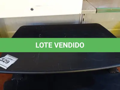 LOTE 529 - 01 STAND UP DESK. (NO ESTADO EM QUE SE ENCONTRA. SUJEITO A AVARIAS OCULTAS/VISÍVEIS.) 