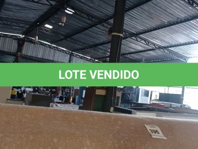 LOTE 396 - 01 RUG (TAPETE). (NO ESTADO EM QUE SE ENCONTRA. SUJEITO A AVARIAS OCULTAS/VISÍVEIS.) AU2131B