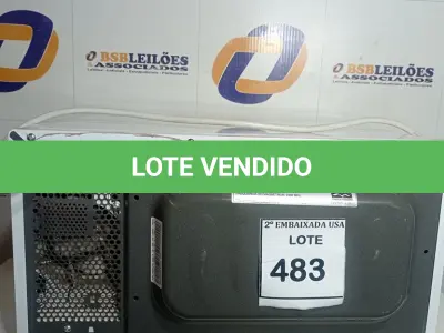 LOTE 483 - 01 MICRO-ONDAS LG 110V. (NO ESTADO EM QUE SE ENCONTRA. SUJEITO A AVARIAS OCULTAS/VISÍVEIS.) AV9350L