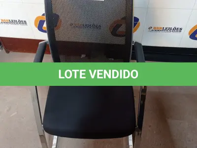 LOTE 541 - 01 CADEIRA DE ESCRITÓRIO. (NO ESTADO EM QUE SE ENCONTRA. SUJEITO A AVARIAS OCULTAS/VISÍVEIS.)