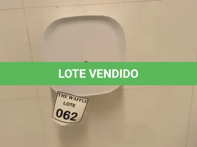 LOTE 062 - 01 LOTE COM DISPENSES DE PAPEL E SABÃO. (NO ESTADO) ATENÇÃO! FAZER A VISITAÇÃO ANTES DE ARREMATAR, NÃO SABEMOS SE FUNCIONA. LEILÃO NÃO TEM GARANTIA E NEM DEVOLUÇÃO, SUJEITO A POSSÍVEIS AVARIAS VISÍVEIS/OCULTAS E/OU AUSÊNCIA DE COMPONENTES.