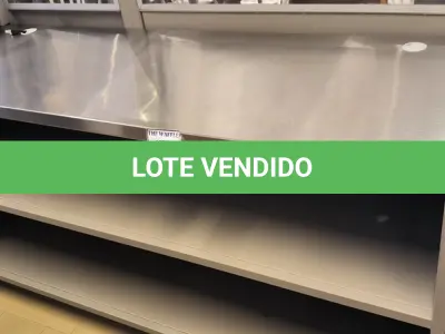 LOTE 119 - 01 PRATELEIRA EM FERRO COM TAMPO EM INOX. (NO ESTADO) ATENÇÃO! FAZER A VISITAÇÃO ANTES DE ARREMATAR, NÃO SABEMOS SE FUNCIONA. LEILÃO NÃO TEM GARANTIA E NEM DEVOLUÇÃO, SUJEITO A POSSÍVEIS AVARIAS VISÍVEIS/OCULTAS E/OU AUSÊNCIA DE COMPONENTES.
