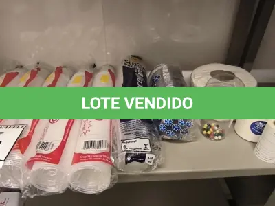 LOTE 071 - 01 LOTE COM COPOS DESCARTÁVEIS, LUVAS PLÁSTICAS, MÁSCARAS. (NO ESTADO) ATENÇÃO! FAZER A VISITAÇÃO ANTES DE ARREMATAR, NÃO SABEMOS SE FUNCIONA. LEILÃO NÃO TEM GARANTIA E NEM DEVOLUÇÃO, SUJEITO A POSSÍVEIS AVARIAS VISÍVEIS/OCULTAS E/OU AUSÊNCIA DE COMPONENTES.