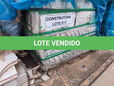 LOTE 017 - APROXIMADAMENTE 42,80 M² DE REVESTIMENTO PAREDE BRANCO HALF 30X90CM MATT. RET – PORTOBELLO. (NO ESTADO EM QUE SE ENCONTRA. SUJEITO A AVARIAS OCULTAS/VISÍVEIS.)