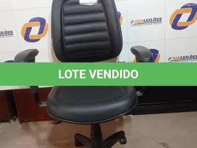 LOTE 503 - 01 CADEIRA DE ESCRITÓRIO. (NO ESTADO EM QUE SE ENCONTRA. SUJEITO A AVARIAS OCULTAS/VISÍVEIS.)