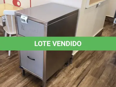 LOTE 028 - 01 LIXEIRA QUADRADA EM INOX. (NO ESTADO) ATENÇÃO! FAZER A VISITAÇÃO ANTES DE ARREMATAR, NÃO SABEMOS SE FUNCIONA. LEILÃO NÃO TEM GARANTIA E NEM DEVOLUÇÃO, SUJEITO A POSSÍVEIS AVARIAS VISÍVEIS/OCULTAS E/OU AUSÊNCIA DE COMPONENTES.