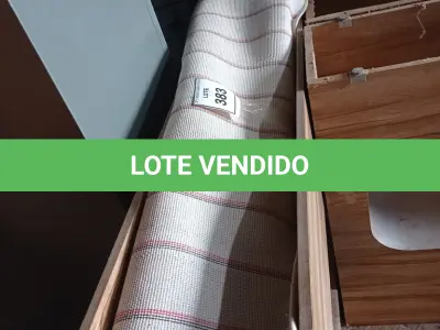 LOTE 383 - 01 RUG (TAPETE). (NO ESTADO EM QUE SE ENCONTRA. SUJEITO A AVARIAS OCULTAS/VISÍVEIS.) BH1487L