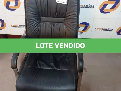 LOTE 519 - 01 CADEIRA DE ESCRITÓRIO. (NO ESTADO EM QUE SE ENCONTRA. SUJEITO A AVARIAS OCULTAS/VISÍVEIS.)