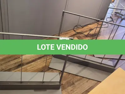 LOTE 032 - 03 GRADES EM FERRO PARA DIVISÓRIA. (NO ESTADO) ATENÇÃO! FAZER A VISITAÇÃO ANTES DE ARREMATAR, NÃO SABEMOS SE FUNCIONA. LEILÃO NÃO TEM GARANTIA E NEM DEVOLUÇÃO, SUJEITO A POSSÍVEIS AVARIAS VISÍVEIS/OCULTAS E/OU AUSÊNCIA DE COMPONENTES.