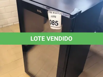 LOTE 085 - 01 ADEGA REFRIGERADA EOS. (NO ESTADO) ATENÇÃO! FAZER A VISITAÇÃO ANTES DE ARREMATAR, NÃO SABEMOS SE FUNCIONA. LEILÃO NÃO TEM GARANTIA E NEM DEVOLUÇÃO, SUJEITO A POSSÍVEIS AVARIAS VISÍVEIS/OCULTAS E/OU AUSÊNCIA DE COMPONENTES.