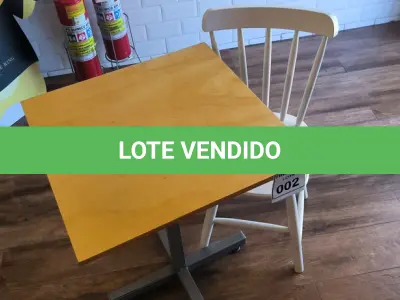 LOTE 003 - 01 MESA QUADRADA EM MADEIRA COM PÉS EM FERRO E 01 CADEIRA EM MADEIRA.   (NO ESTADO) ATENÇÃO! FAZER A VISITAÇÃO ANTES DE ARREMATAR, NÃO SABEMOS SE FUNCIONA. LEILÃO NÃO TEM GARANTIA E NEM DEVOLUÇÃO, SUJEITO A POSSÍVEIS AVARIAS VISÍVEIS/OCULTAS E/OU AUSÊNCIA DE COMPONENTES.