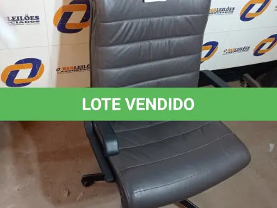 LOTE 543 - 01 CADEIRA DE ESCRITÓRIO. (NO ESTADO EM QUE SE ENCONTRA. SUJEITO A AVARIAS OCULTAS/VISÍVEIS.)