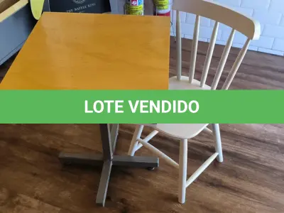 LOTE 003 - 01 MESA QUADRADA EM MADEIRA COM PÉS EM FERRO E 01 CADEIRA EM MADEIRA.   (NO ESTADO) ATENÇÃO! FAZER A VISITAÇÃO ANTES DE ARREMATAR, NÃO SABEMOS SE FUNCIONA. LEILÃO NÃO TEM GARANTIA E NEM DEVOLUÇÃO, SUJEITO A POSSÍVEIS AVARIAS VISÍVEIS/OCULTAS E/OU AUSÊNCIA DE COMPONENTES.