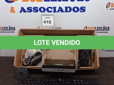 LOTE 410 - 01 CPU HP, MOUSE, TECLADO E CARREGADOR. (NO ESTADO EM QUE SE ENCONTRA. SUJEITO A AVARIAS OCULTAS/VISÍVEIS.) BD0558S