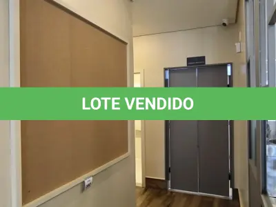 LOTE 080 - 01 QUADRO DE CORTIÇA PARA RECADOS. (NO ESTADO) ATENÇÃO! FAZER A VISITAÇÃO ANTES DE ARREMATAR, NÃO SABEMOS SE FUNCIONA. LEILÃO NÃO TEM GARANTIA E NEM DEVOLUÇÃO, SUJEITO A POSSÍVEIS AVARIAS VISÍVEIS/OCULTAS E/OU AUSÊNCIA DE COMPONENTES.