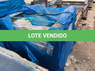 LOTE 029 - APROXIMADAMENTE 46,69 M² PIETRA FIRENZE OFF WHITE NAT RET 90X90CM - PORTOBELLO. (NO ESTADO EM QUE SE ENCONTRA. SUJEITO A AVARIAS OCULTAS/VISÍVEIS.)