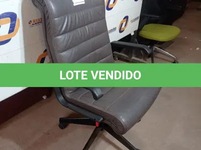 LOTE 513 - 01 CADEIRA DE ESCRITÓRIO. (NO ESTADO EM QUE SE ENCONTRA. SUJEITO A AVARIAS OCULTAS/VISÍVEIS.)