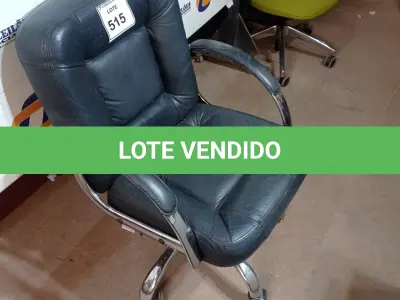 LOTE 515 - 01 CADEIRA DE ESCRITÓRIO. (NO ESTADO EM QUE SE ENCONTRA. SUJEITO A AVARIAS OCULTAS/VISÍVEIS.)