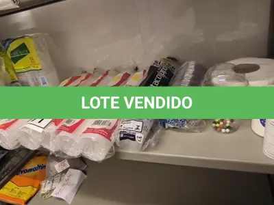 LOTE 071 - 01 LOTE COM COPOS DESCARTÁVEIS, LUVAS PLÁSTICAS, MÁSCARAS. (NO ESTADO) ATENÇÃO! FAZER A VISITAÇÃO ANTES DE ARREMATAR, NÃO SABEMOS SE FUNCIONA. LEILÃO NÃO TEM GARANTIA E NEM DEVOLUÇÃO, SUJEITO A POSSÍVEIS AVARIAS VISÍVEIS/OCULTAS E/OU AUSÊNCIA DE COMPONENTES.