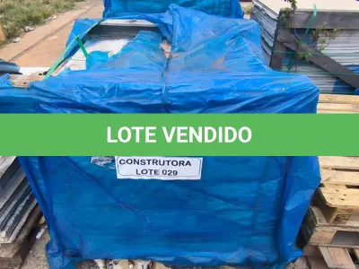 LOTE 029 - APROXIMADAMENTE 46,69 M² PIETRA FIRENZE OFF WHITE NAT RET 90X90CM - PORTOBELLO. (NO ESTADO EM QUE SE ENCONTRA. SUJEITO A AVARIAS OCULTAS/VISÍVEIS.)