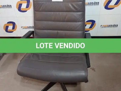 LOTE 521 - 01 CADEIRA DE ESCRITÓRIO. (NO ESTADO EM QUE SE ENCONTRA. SUJEITO A AVARIAS OCULTAS/VISÍVEIS.)