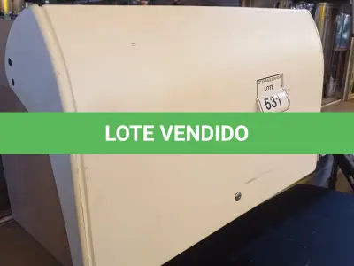 LOTE 531 - 01 ARMÁRIO SUSPENSO. (NO ESTADO EM QUE SE ENCONTRA. SUJEITO A AVARIAS OCULTAS/VISÍVEIS.)
